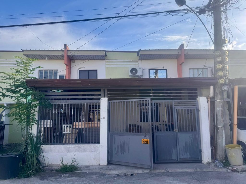 FOR SALE – House & Lot in Fiesta Communities, Dapdap, Mabalacat City, Pampanga