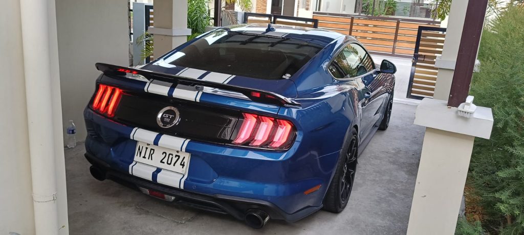 2023 Ford Mustang 2.3L ECO Boost Premium AT Fastback Atlas Blue